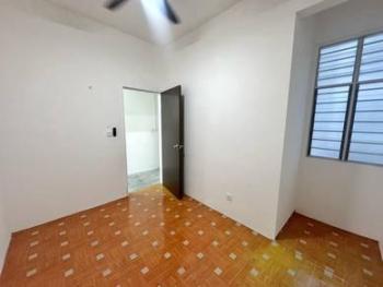 Rumah Bandar di Jalan Serindit, Kulai, foto 6