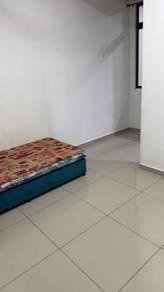 Rumah di Taman Saujana Jaya, Kulai, foto 8