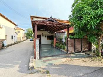 House at Taman Teluk Gedung Indah, Port Klang, photo 1