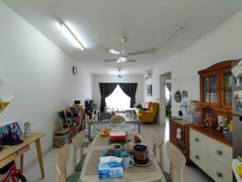 客厅/饭厅 – Pangsapuri Seri Mutiara, Setia Alam的公寓，照片5