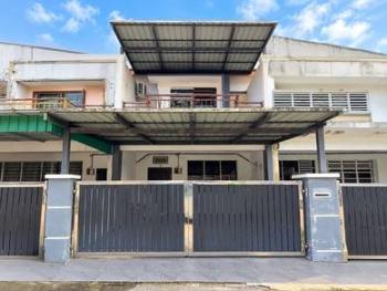 Rumah di Jalan Camar, Pasir Gudang, foto 1
