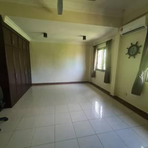Lorong Raja Udang, Taman Kingfisher, Kota Kinabalu的独立式洋房，照片1