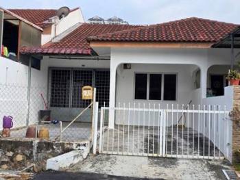 House at Taman Bukit Mewah, Kajang, photo 1
