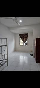 Bilik tidur – Bilik di Taman Peramu Permai, Pekan, foto 2