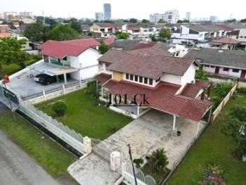 Bungalow at Taman Berkeley, Klang, photo 1