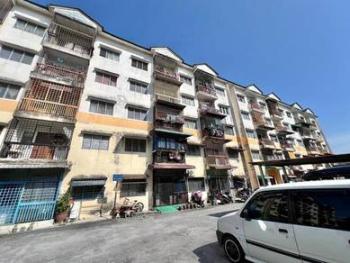 Taman Sri Tanjung, Semenyih的平层住宅，照片1