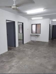 Pangsapuri di Desa Sri Puteri, Bandar Tun Razak, foto 5