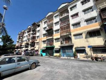 Taman Sri Tanjung, Semenyih的平层住宅，照片2