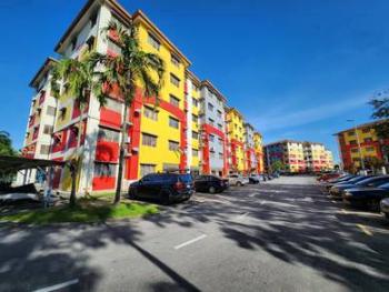 Apartmen di Pangsapuri Semarak, Setia Alam, foto 1