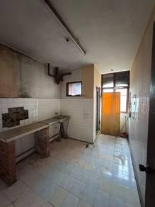 Flat at Jalan Senangin 17/2, Shah Alam, photo 3