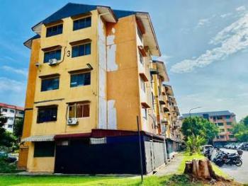 PKNS Seksyen 8, Shah Alam的平层住宅，照片1