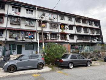 Apartmen di Taman Halaman, Ampang, foto 1