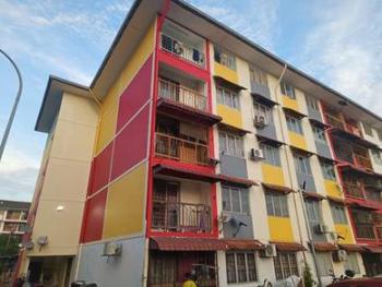 Taman Sri Rasau, Shah Alam的平层住宅，照片1