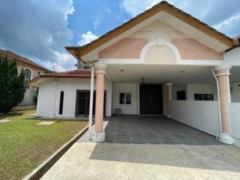 House at Bukit Istana, Kuantan, photo 2