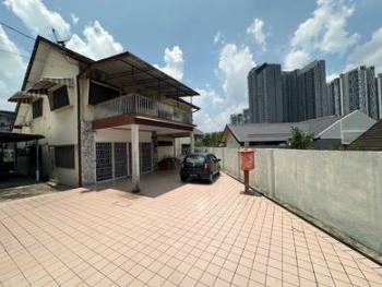 Banglo di jalan Carey, Petaling Jaya, foto 1
