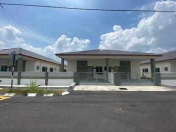 House at Bandar Baru Setia Awan Perdana (Residen 6), Sitiawan, photo 1