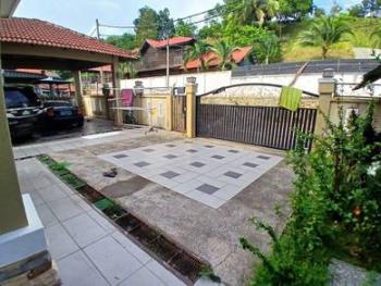 Banglo di Taman Kiambang Indah, Seremban, foto 3