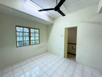 Townhouse at Taman Sri Serdang, Seri Kembangan, photo 9