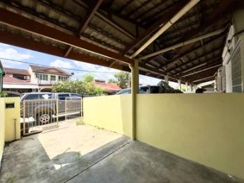 Townhouse at Taman Sri Serdang, Seri Kembangan, photo 3