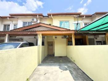 Townhouse at Taman Sri Serdang, Seri Kembangan, photo 1