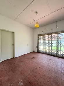 Bungalow at Jalan Sungai Kelian, Tanjung Bungah, photo 2