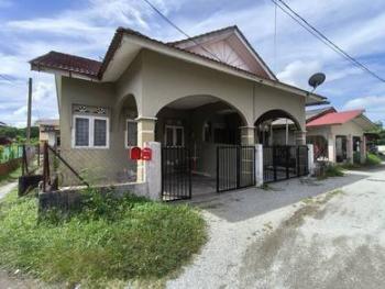 Exterior – House at Berek 12, Kota Bharu, photo 1