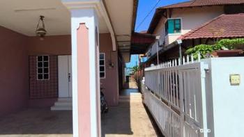 Banglo di Batu 2, Pengkalan Chepa, foto 3