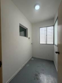 Apartment at De Bayu, Setia Alam, photo 5
