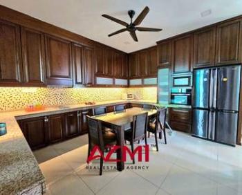 House at Pujut 2 Regency Park, Miri, photo 8