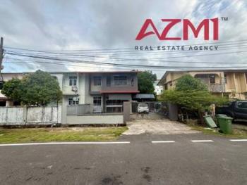 Exterior – House at Jalan Shangrila, Miri, photo 1