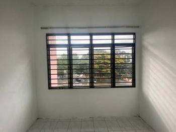 Flat at Saujana Damansara, Damansara Damai, photo 4