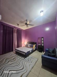 Villa Suria Sunway Alam Suria Seksyen U10, Shah Alam的房屋，照片3