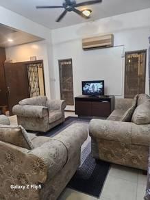 Villa Suria Sunway Alam Suria Seksyen U10, Shah Alam的房屋，照片7