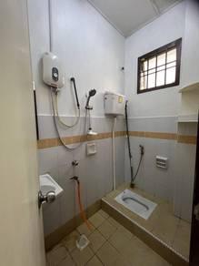 Bilik air – Rumah di Jalan 22, Iskandar Puteri, foto 10