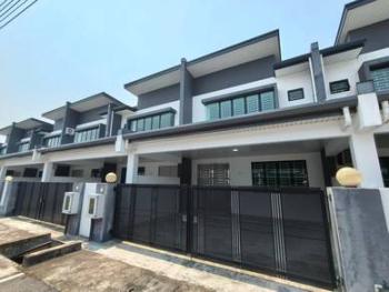 Rumah di Stampin Baru, Kuching, foto 1