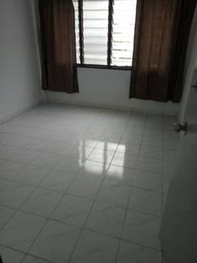 Flat at Sri Cempaka, Bandar Sri Damansara, photo 3