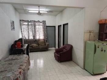 Pangsapuri di Hentian Kajang, Kajang, foto 1