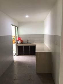 One South, Seri Kembangan的公寓，照片3