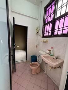 Bilik air – Rumah di Jalan Saga, Tebrau, foto 10
