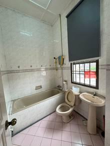 Bilik air – Rumah di Jalan Saga, Tebrau, foto 9