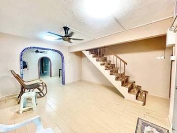 Living & dining – House at Taman Sri Muda, Shah Alam, photo 4