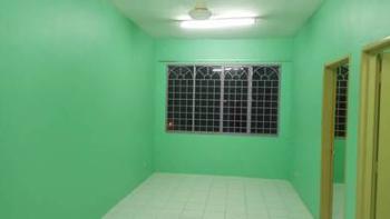Apartmen di Pangsapuri orkid, Seri Kembangan, foto 1