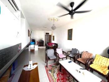 Ruang tamu & makan – Apartmen di Jalan Tebrau, Johor Bahru, foto 6