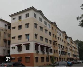 Bukit Tinggi 2, Klang的平层住宅，照片1