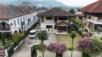 Bungalow at Taman Tun Abdul Razak, Ampang, photo 1