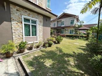 Bungalow at Jalan Pinggiran Putra, Kajang, photo 5
