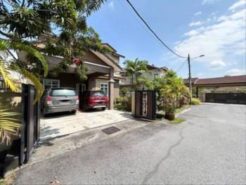 Bungalow at Jalan Pinggiran Putra, Kajang, photo 3