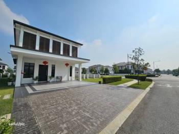 Bungalow at Jalan Eco Grandeur, Puncak Alam, photo 2