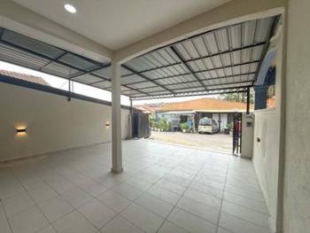 Balkoni – Rumah di Taman Bukit Perdana, Port Dickson, foto 5