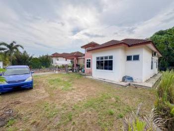 Exterior – Bungalow at Jalan Idaman Villa 13, Bandar Sri Sendayan, photo 4